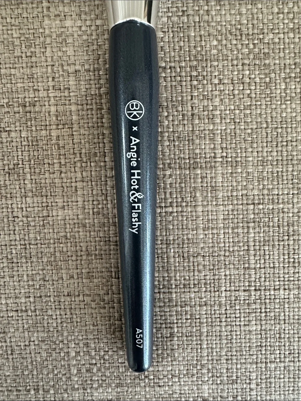 Angie Hot&Flashy  Face Powder Brush with grey Handle A 507 NEW